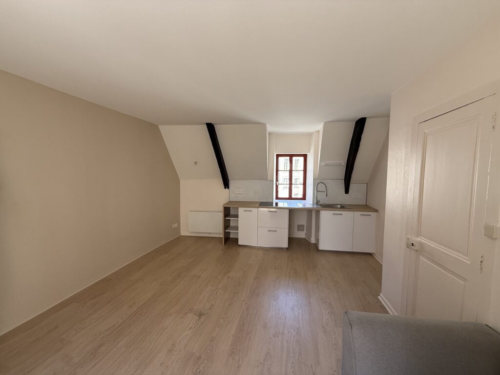 T3 Rénové Rue du Château